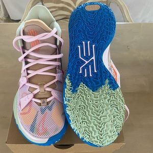 Nike KYRIE 7 EP - Regal Pink/White-Hemp-Honeydew- BNIB - Never Worn